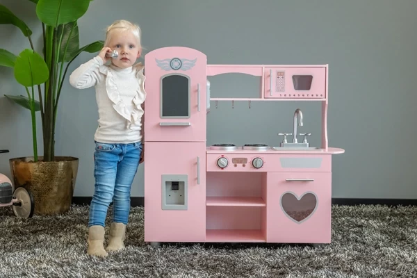 Suze ist 3 Jahre alt und 100 cm groß