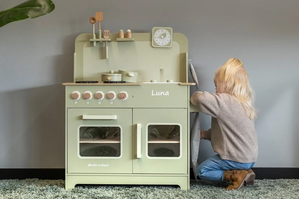 Optional: weißer Namensaufkleber