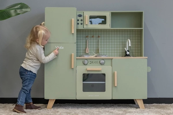 Optional: weißer Namensaufkleber