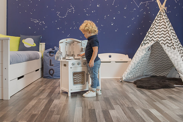 Vinz ist 3 Jahre und hat eine Länge von 95 cm.