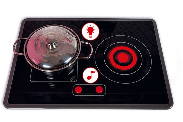 Induktionskochfeld mit Licht und Sound.