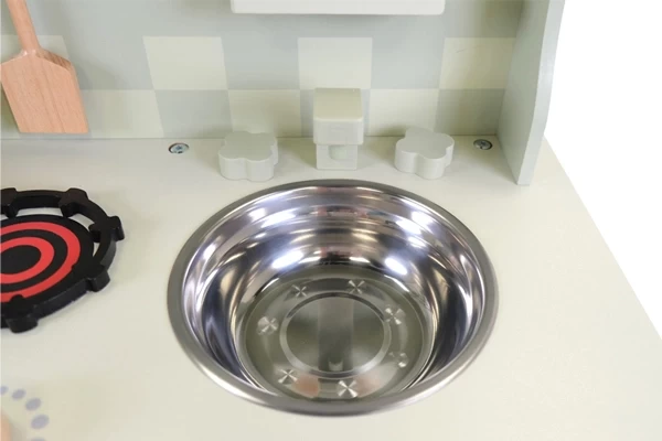 Wasserhahn und Waschbecken