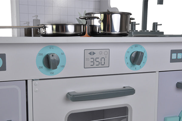 Knöpfe über dem Ofen.