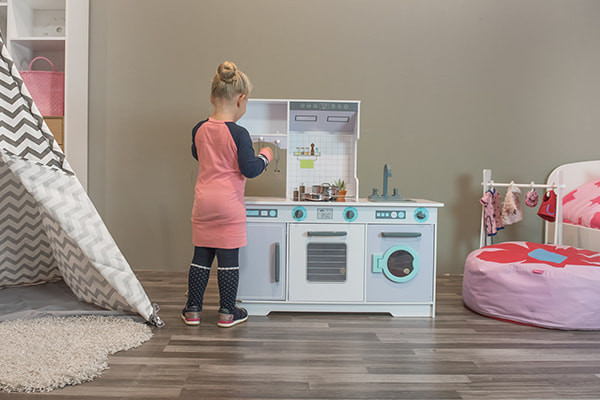 Feline ist 3 Jahre und hat eine Länge von 106 cm.