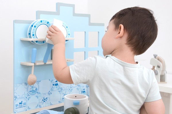 Einschließlich Teller und Löffel.