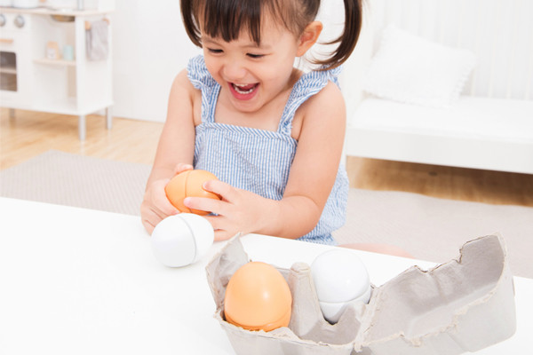 Lehrreich und regt die Fantasie an.