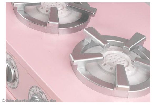 Nostalgischer Herd mit Chrom Kochstellen.