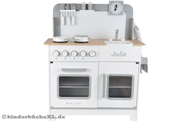 Optional: Sticker mit Wunschname.