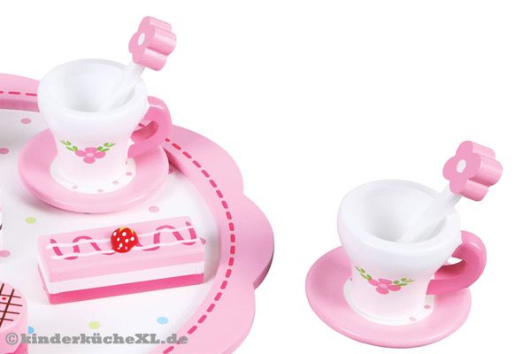 Mit zwei geblümte Tassen mit Untertassen.