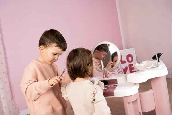 Mit Spiegel zum Hineinschauen